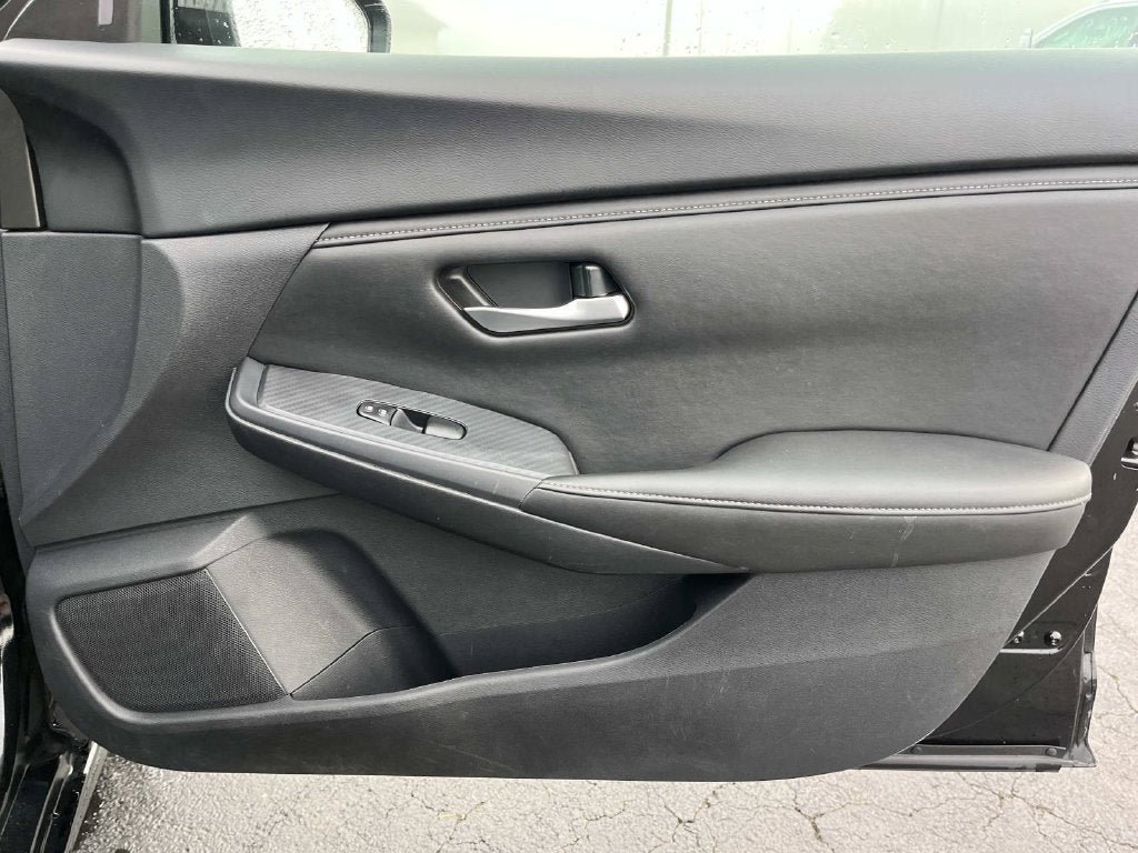 Used 2024 Nissan Sentra SV FWD image 22