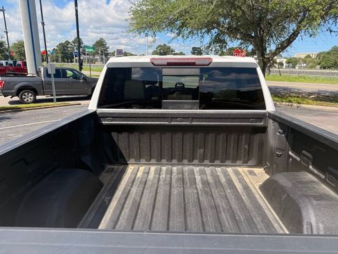Used 2021 GMC Sierra 1500 SLT AWD/4WD image 11