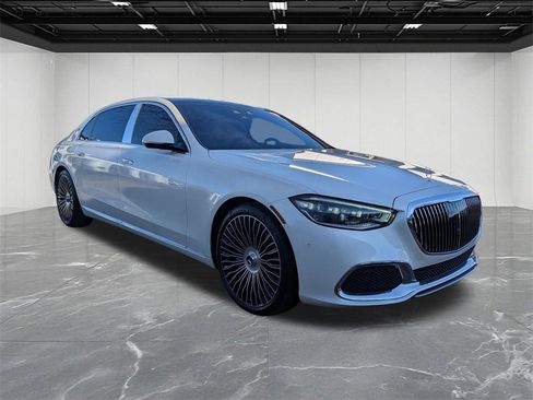 Used 2023 Mercedes-Benz Maybach S 580 4MATIC image 13