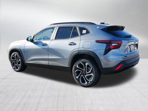 New 2026 Chevrolet Trax RS w/ Sunroof Package image 2