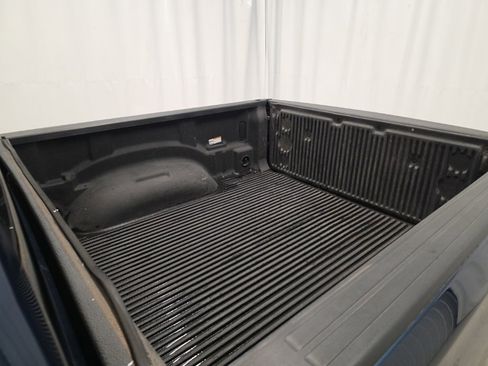 Used 2019 RAM 1500 Laramie image 10