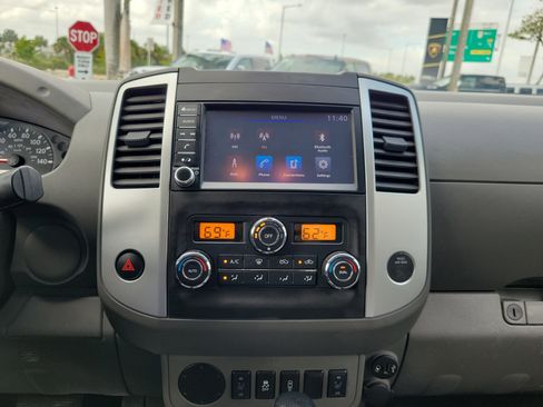 Used 2020 Nissan Frontier SV w/ Midnight Edition Floor Mats image 19