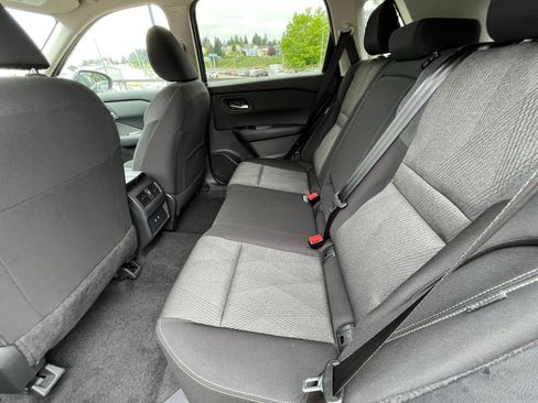 Used 2025 Nissan Rogue SV AWD/4WD image 28
