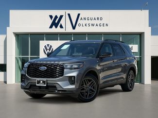 Used 2025 Ford Explorer ST-Line w/ ST-Line Street Pack video 1