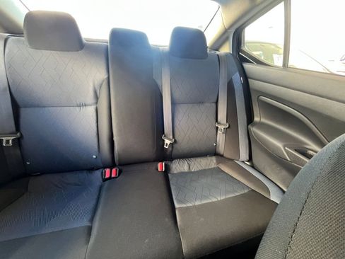 Used 2025 Nissan Versa SV image 34