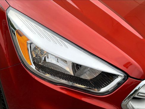 Used 2019 Ford Escape SE FWD image 29