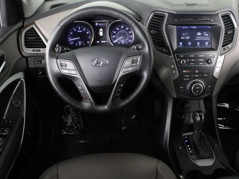 Used 2017 Hyundai Santa Fe Sport FWD image 6