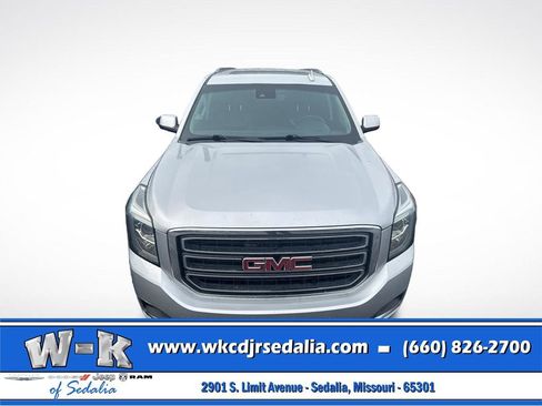 Used 2018 GMC Yukon XL SLT w/ Open Road Package AWD/4WD image 10