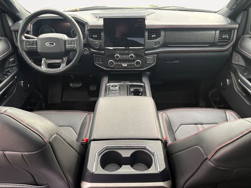 Used 2023 Ford Expedition Limited RWD image 4