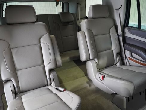 Used 2016 Chevrolet Tahoe LTZ AWD/4WD image 34