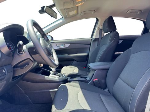 Used 2024 Kia Forte LXS FWD image 10