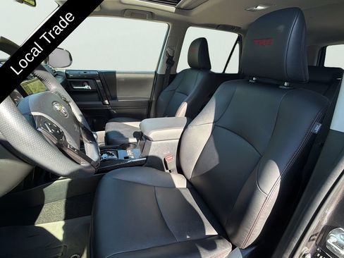 Used 2022 Toyota 4Runner TRD Off-Road Premium w/ Moonroof Package AWD/4WD image 10