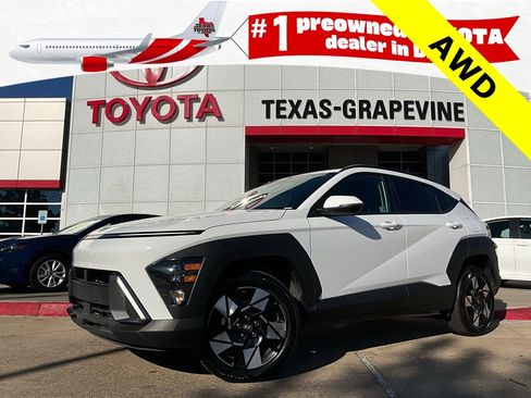 Used 2025 Hyundai Kona SEL image 1