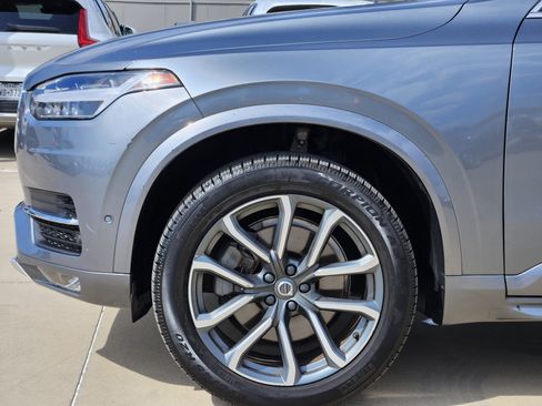 Used 2018 Volvo XC90 T6 Momentum w/ Convenience Package image 15