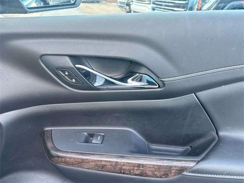 Used 2021 GMC Acadia Denali w/ Denali Technology Package image 20