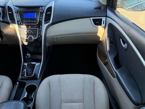 Used 2016 Hyundai Elantra GT image 14