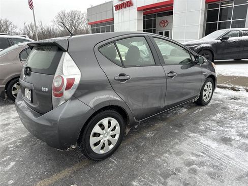 Used 2013 Toyota Prius C Two image 2