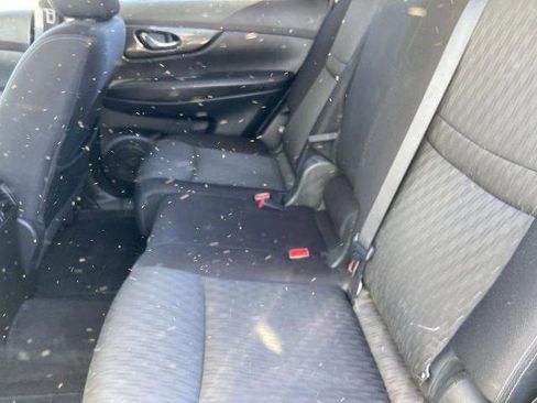 Used 2018 Nissan Rogue SV image 20