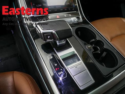 Used 2022 Audi Q8 Prestige w/ Prestige Package image 20