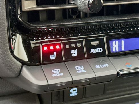 Used 2025 Toyota Land Cruiser w/ Premium Package image 20