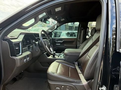 Used 2025 GMC Sierra 1500 Denali AWD/4WD image 12
