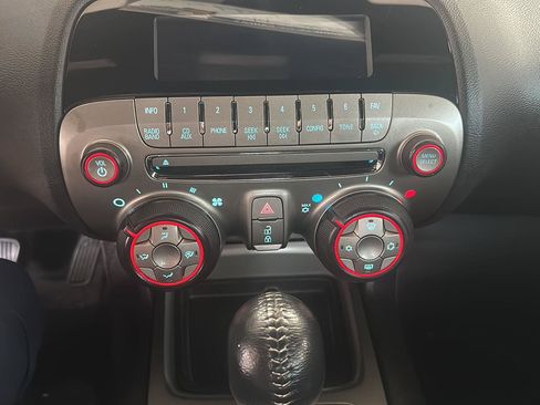 Used 2011 Chevrolet Camaro SS RWD image 13