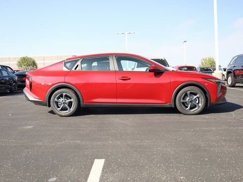 New 2025 Kia K4 LXS image 4