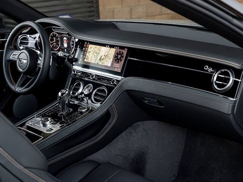 Certified 2024 Bentley Continental GT AWD/4WD image 33