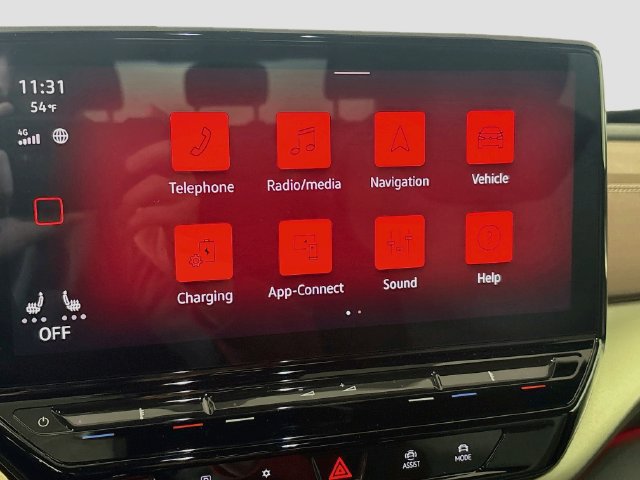 Certified 2023 Volkswagen ID.4 Pro AWD/4WD image 15