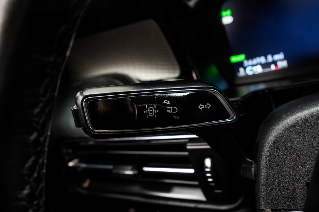 Used 2023 Lincoln Corsair Grand Touring AWD/4WD image 37