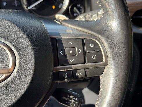 Used 2020 Lexus LX 570 4WD w/ 3rd Row & Luxury Pkg image 21