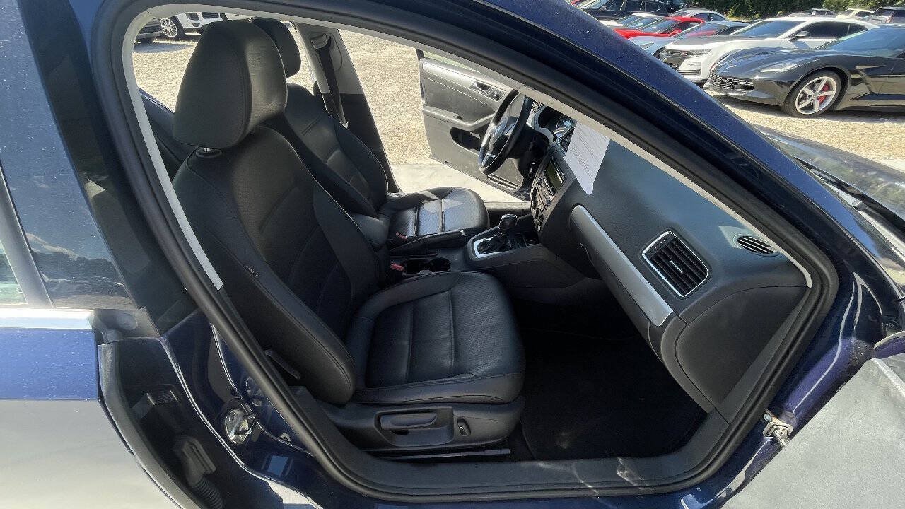 Used 2013 Volkswagen Jetta SE FWD image 20