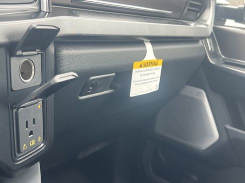 New 2026 Ford F250 Platinum AWD/4WD image 9