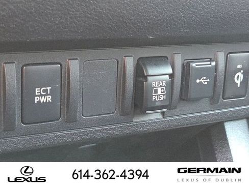 Used 2021 Toyota Tacoma TRD Off-Road image 17