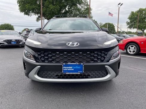Certified 2023 Hyundai Kona SEL AWD/4WD image 3