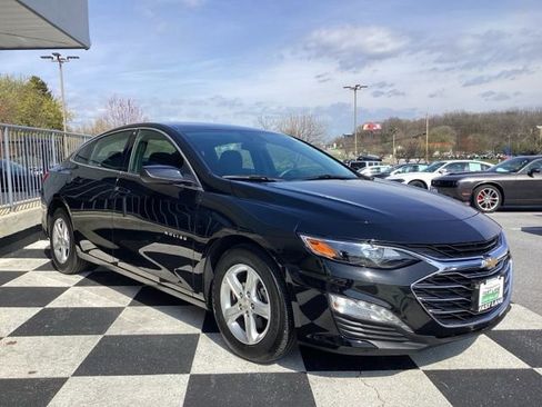 Used 2024 Chevrolet Malibu LT image 4