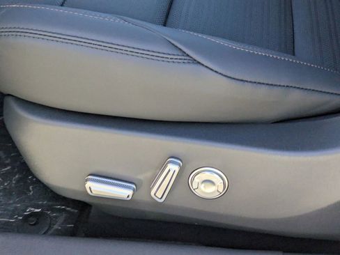 New 2026 Lincoln Nautilus Reserve image 23