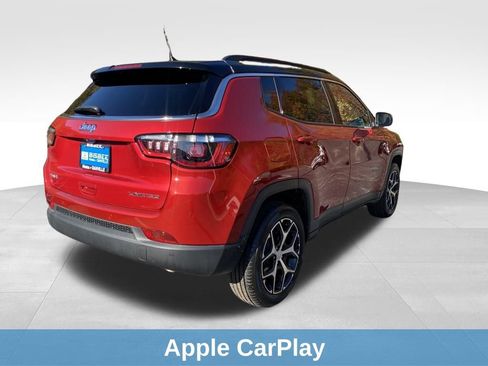 Used 2024 Jeep Compass Limited image 8