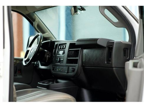 Used 2019 Chevrolet Express 2500 w/ Driver Convenience Package RWD image 31