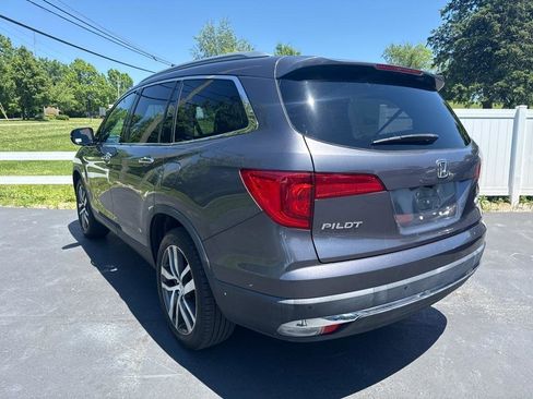 Used 2018 Honda Pilot Touring image 7