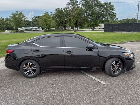 Used 2022 Nissan Sentra SV FWD image 3