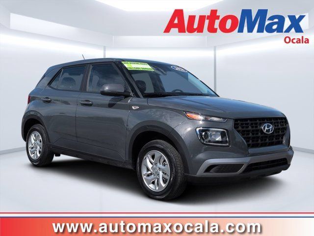 Used 2026 Hyundai Venue SE FWD image 1