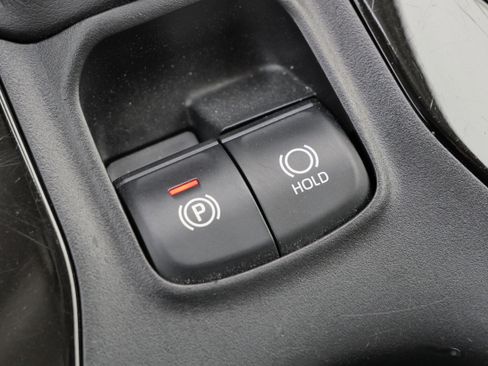 Used 2020 Toyota Corolla LE image 27