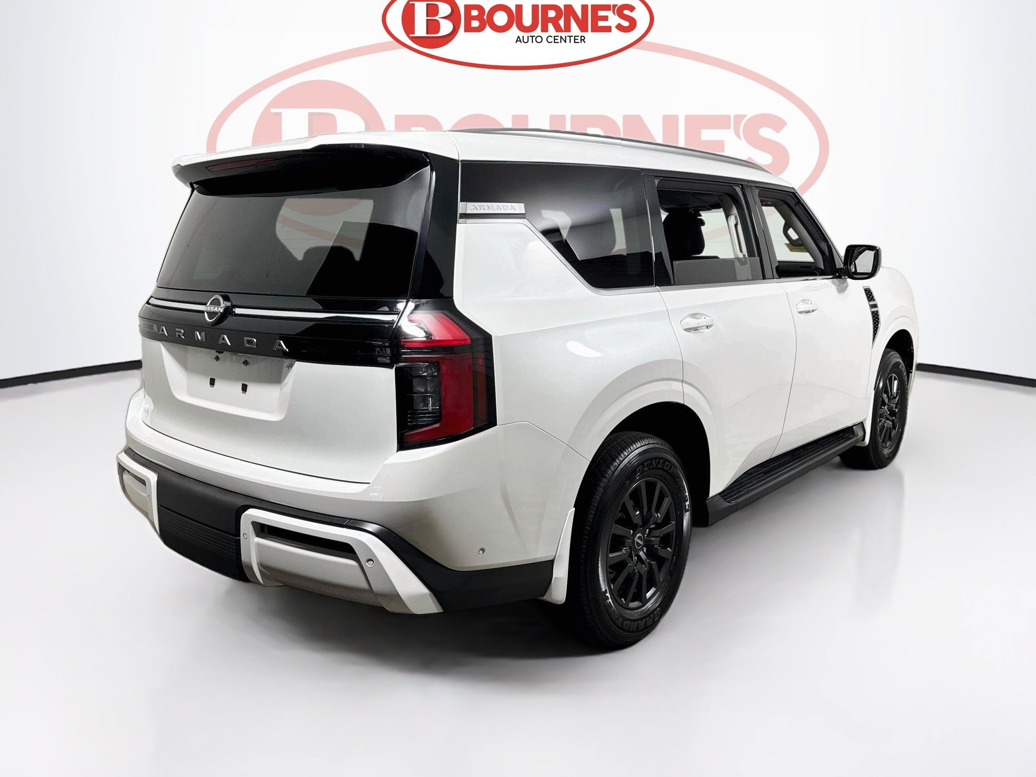 Used 2025 Nissan Armada SV AWD/4WD image 9