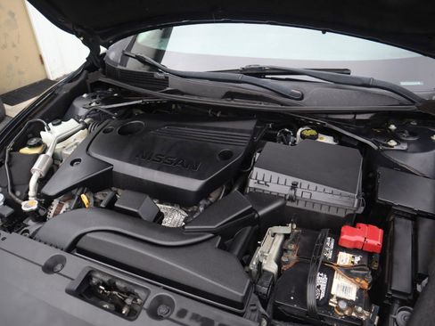 Used 2018 Nissan Altima 2.5 SL FWD image 34