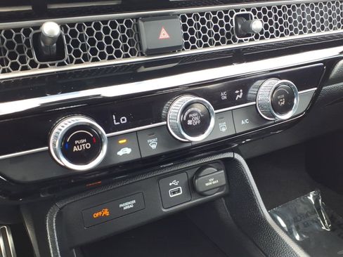 Used 2024 Honda Civic Sport image 27