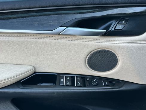 Used 2018 BMW X5 xDrive40e image 12