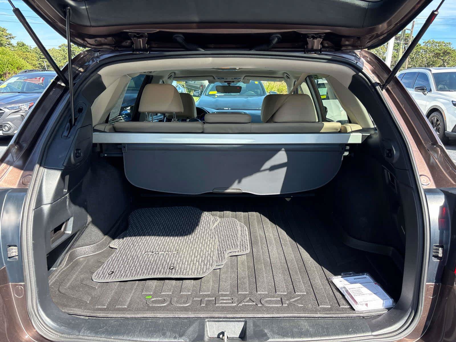 Used 2019 Subaru Outback 3.6R Limited AWD/4WD image 15