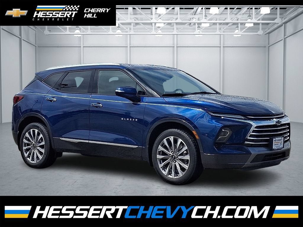 Certified 2023 Chevrolet Blazer Premier FWD image 1
