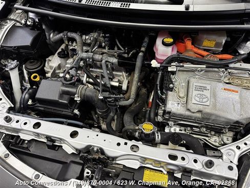 Used 2013 Toyota Prius C Two image 22